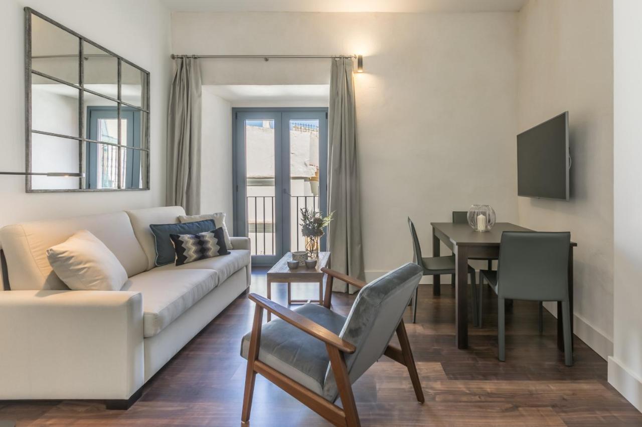 Green-Apartments Sierpes Luxury Suites Sewilla Zewnętrze zdjęcie