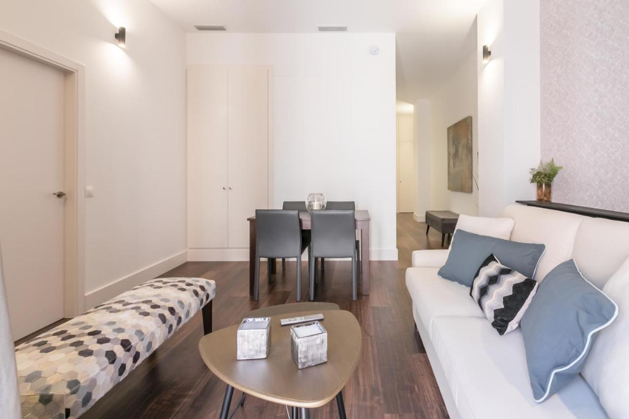 Green-Apartments Sierpes Luxury Suites Sewilla Zewnętrze zdjęcie