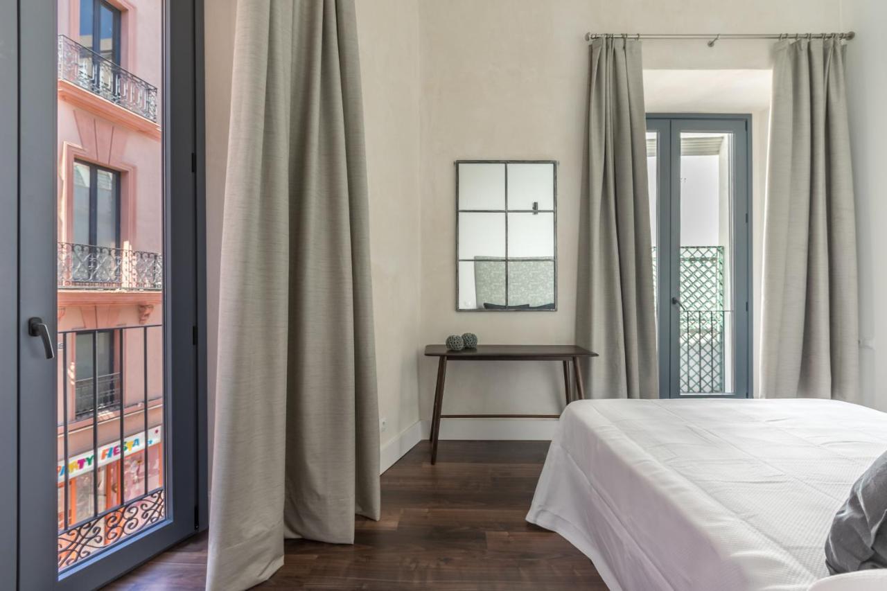 Green-Apartments Sierpes Luxury Suites Sewilla Zewnętrze zdjęcie