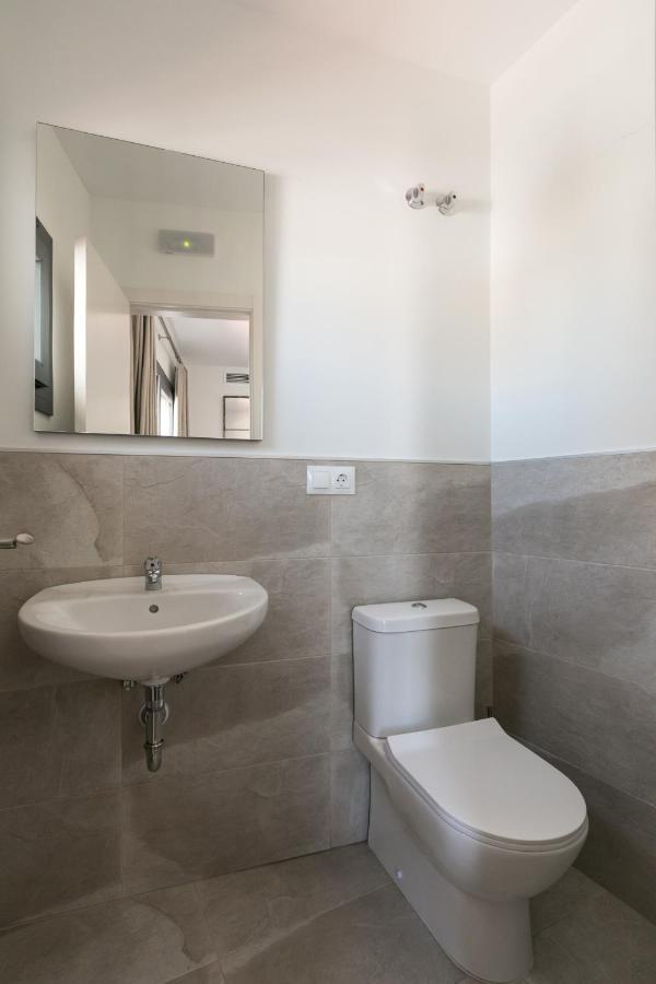 Green-Apartments Sierpes Luxury Suites Sewilla Zewnętrze zdjęcie