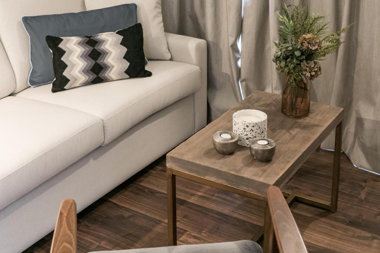Green-Apartments Sierpes Luxury Suites Sewilla Zewnętrze zdjęcie